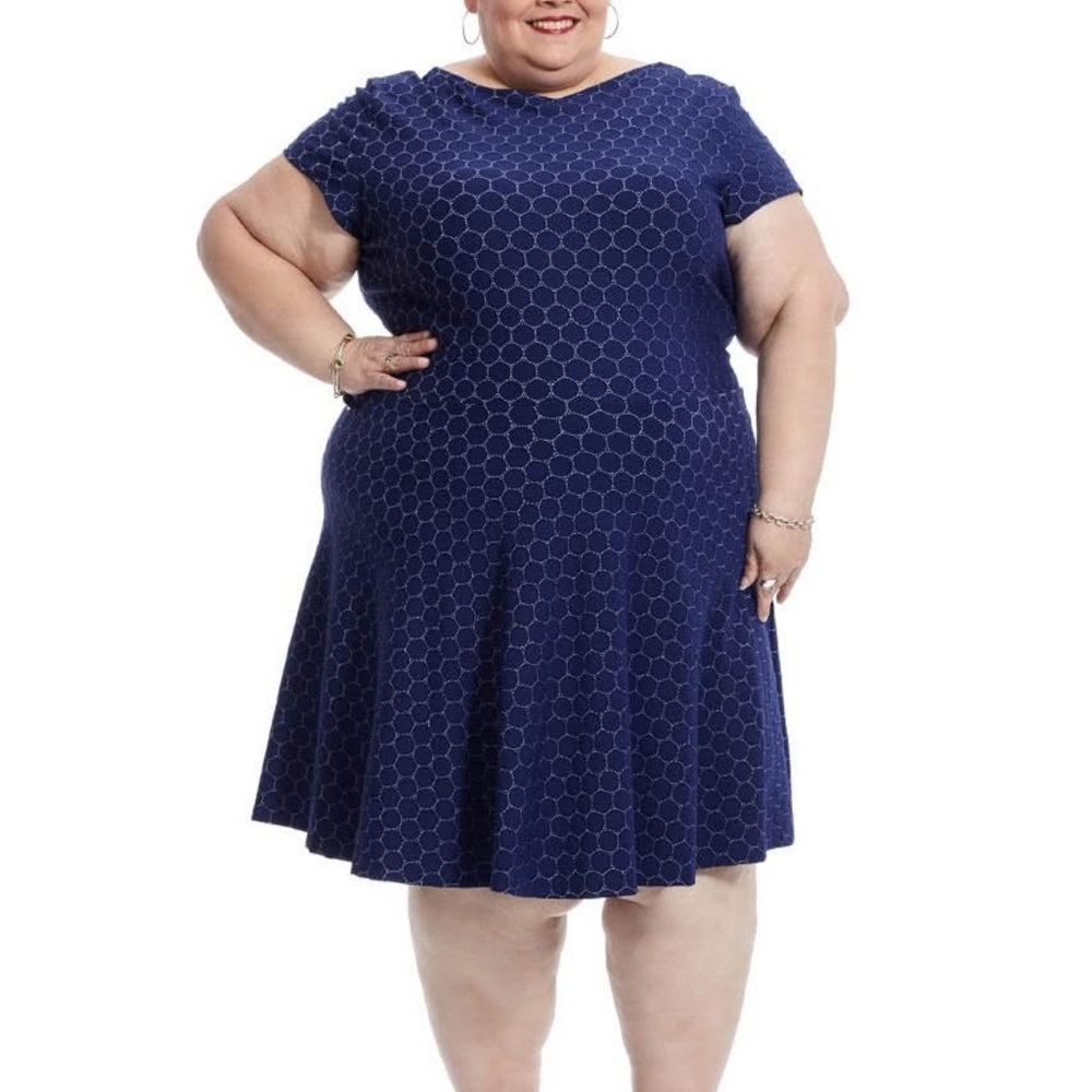 Leota circle dress navy cameo Size 4L